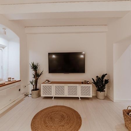 Cave By Casa Familia Apartment โนวีซาด ภายนอก รูปภาพ