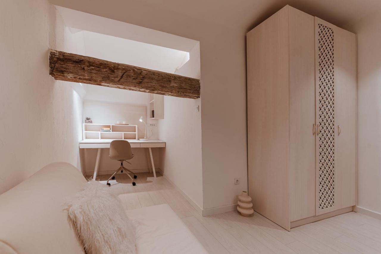 Cave By Casa Familia Apartment โนวีซาด ภายนอก รูปภาพ